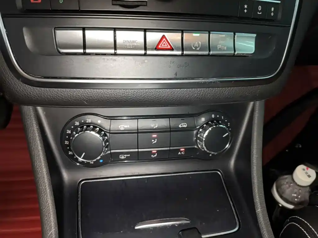 Mercedes-Benz GLA 2018 — фото 13