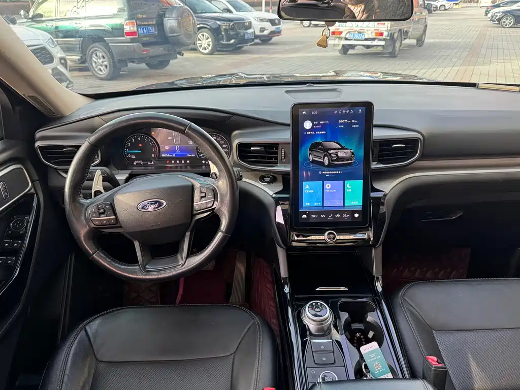 Ford Explorer 2021 — фото 13