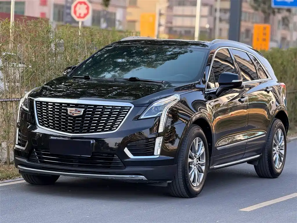 Cadillac XT5 2020 — фото 1