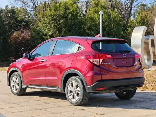 Honda Vezel 2015