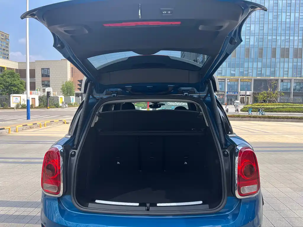 MINI Countryman 2019 — фото 11