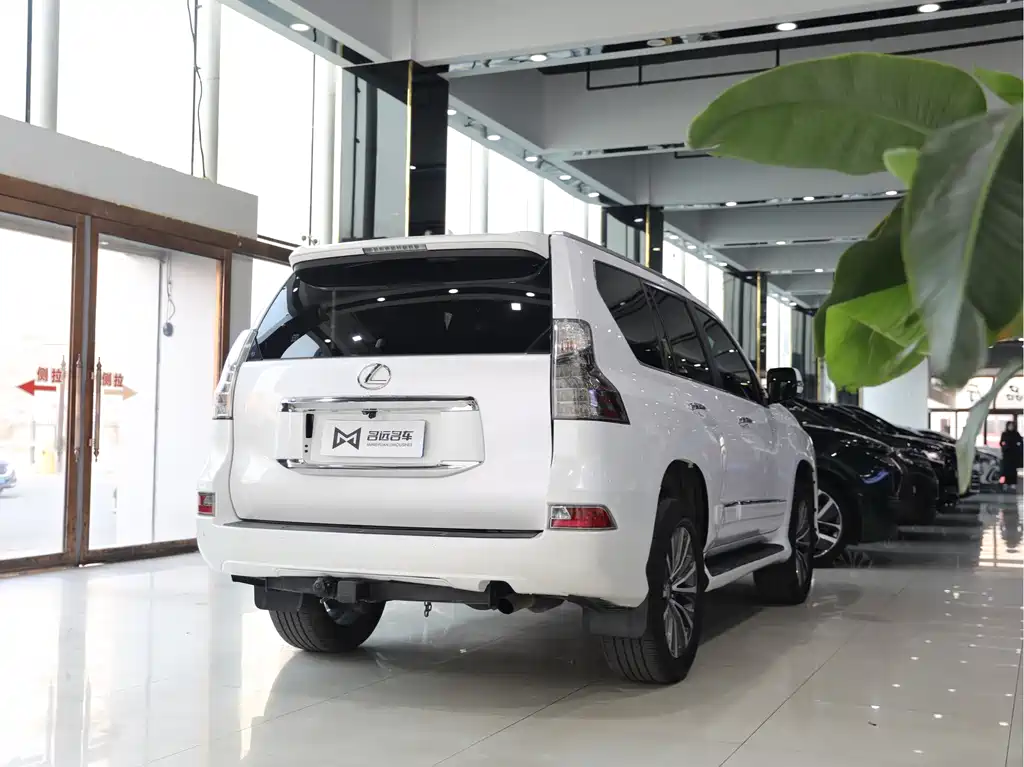 Lexus GX 2015 — фото 17