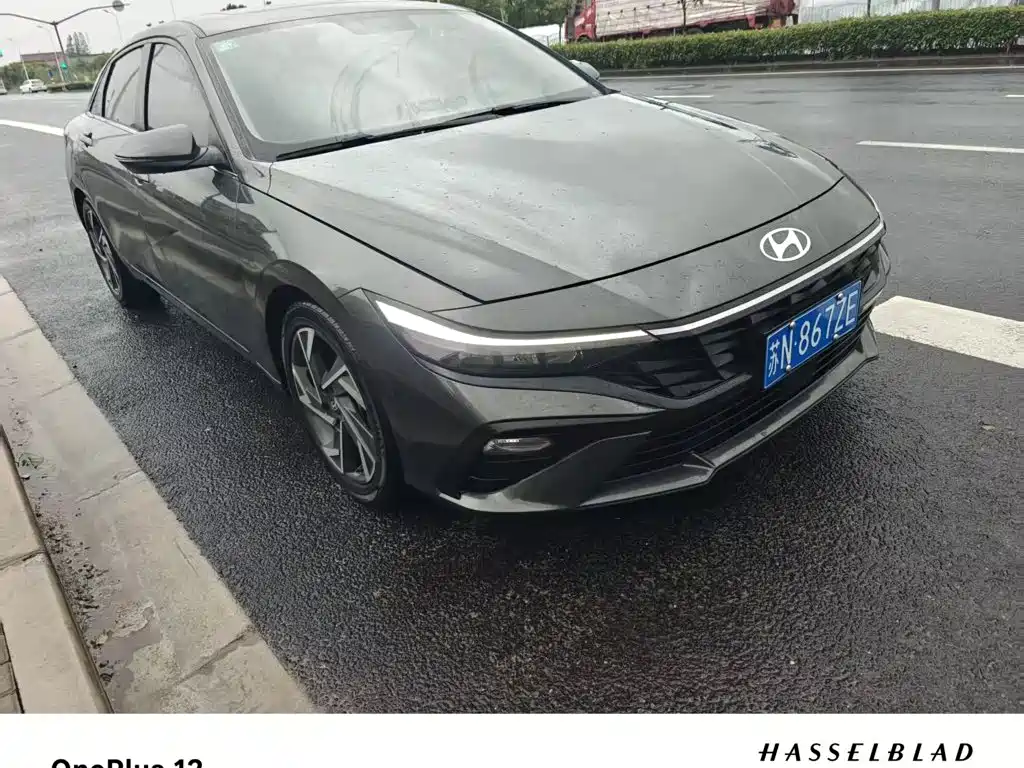 Hyundai Elantra 2023