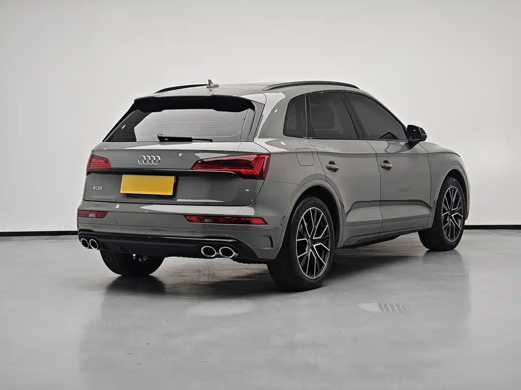 Audi SQ5 2022