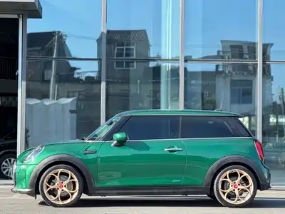 MINI MINI 2022