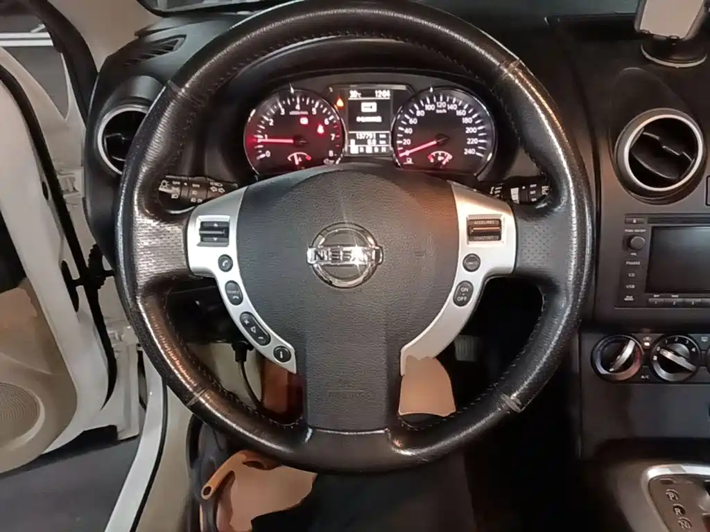 Nissan Qashqai 2015 — фото 11