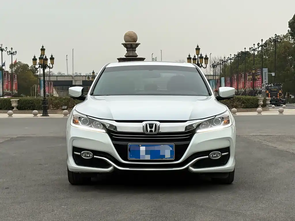Honda Accord 2017 — фото 2