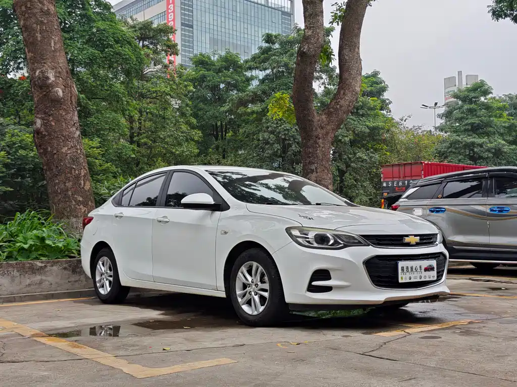 Chevrolet Cavalier 2018 — фото 3
