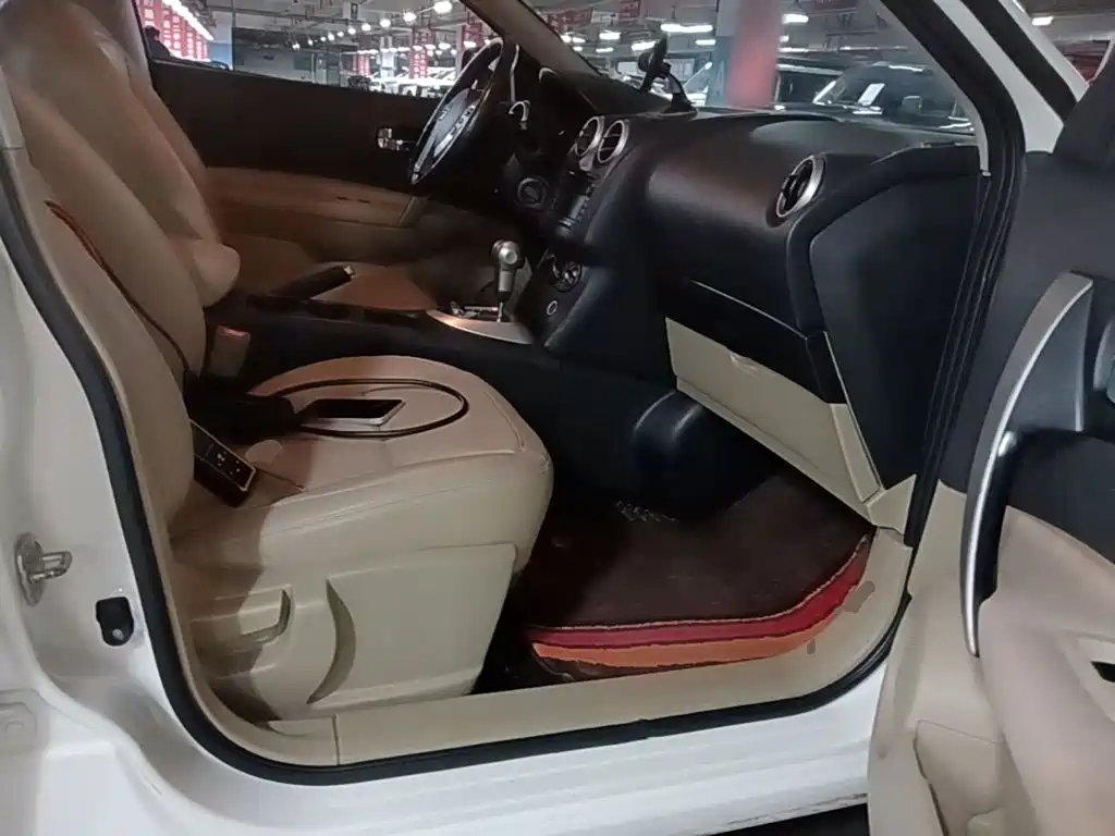 Nissan Qashqai 2015 — фото 25