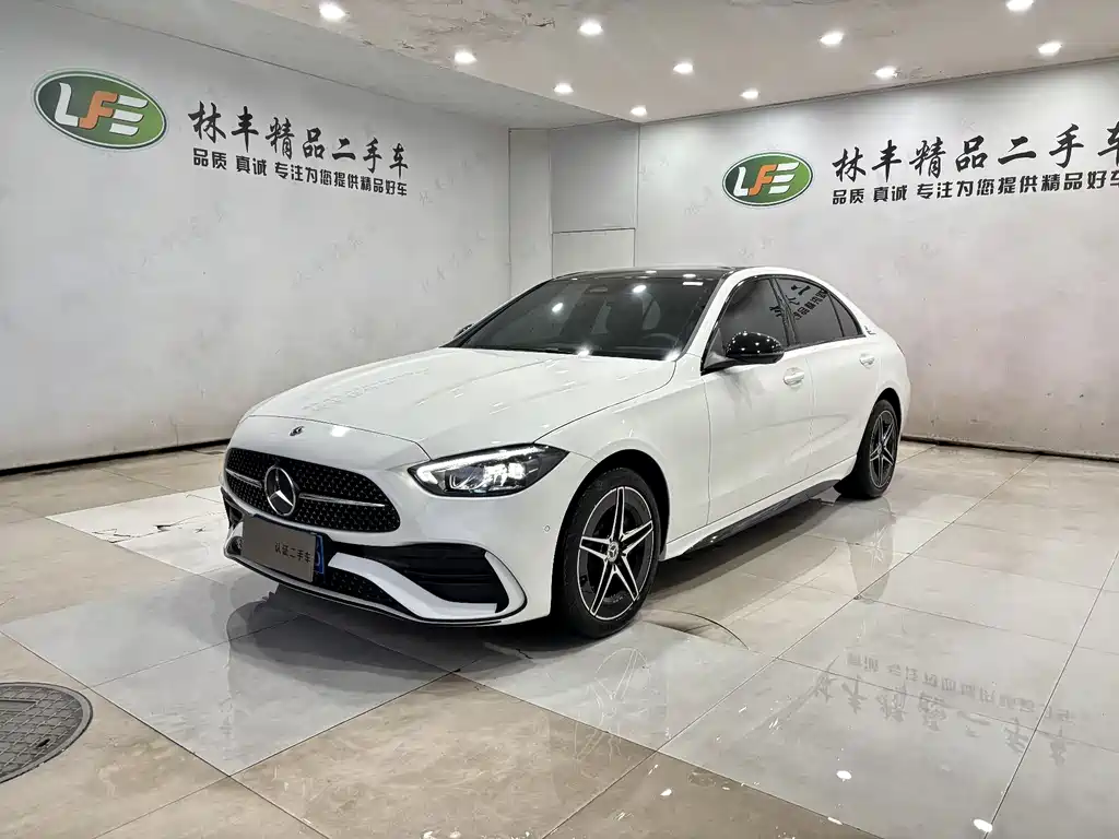 Mercedes-Benz C-Class 2025 — фото 1