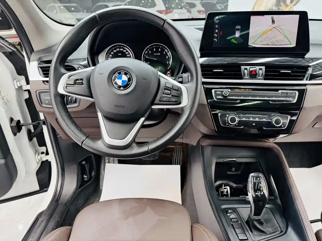 BMW X1 2022 — фото 8