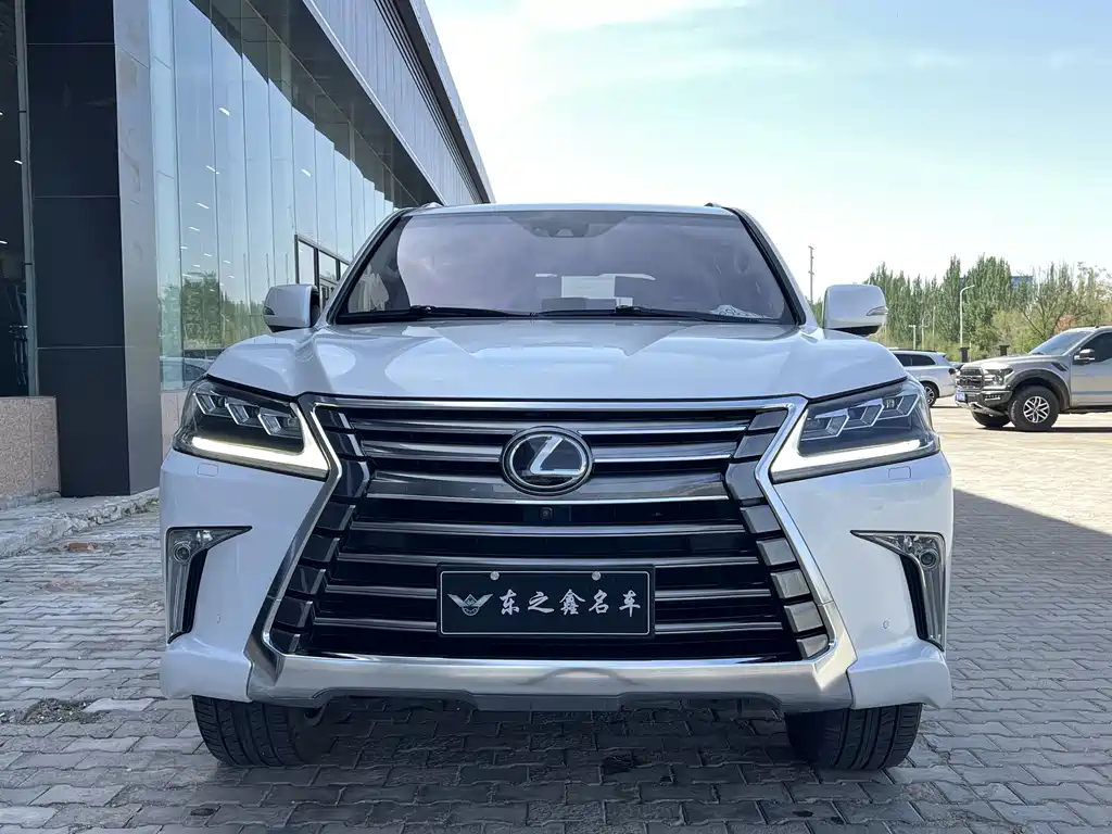Lexus LX 2020 — фото 4