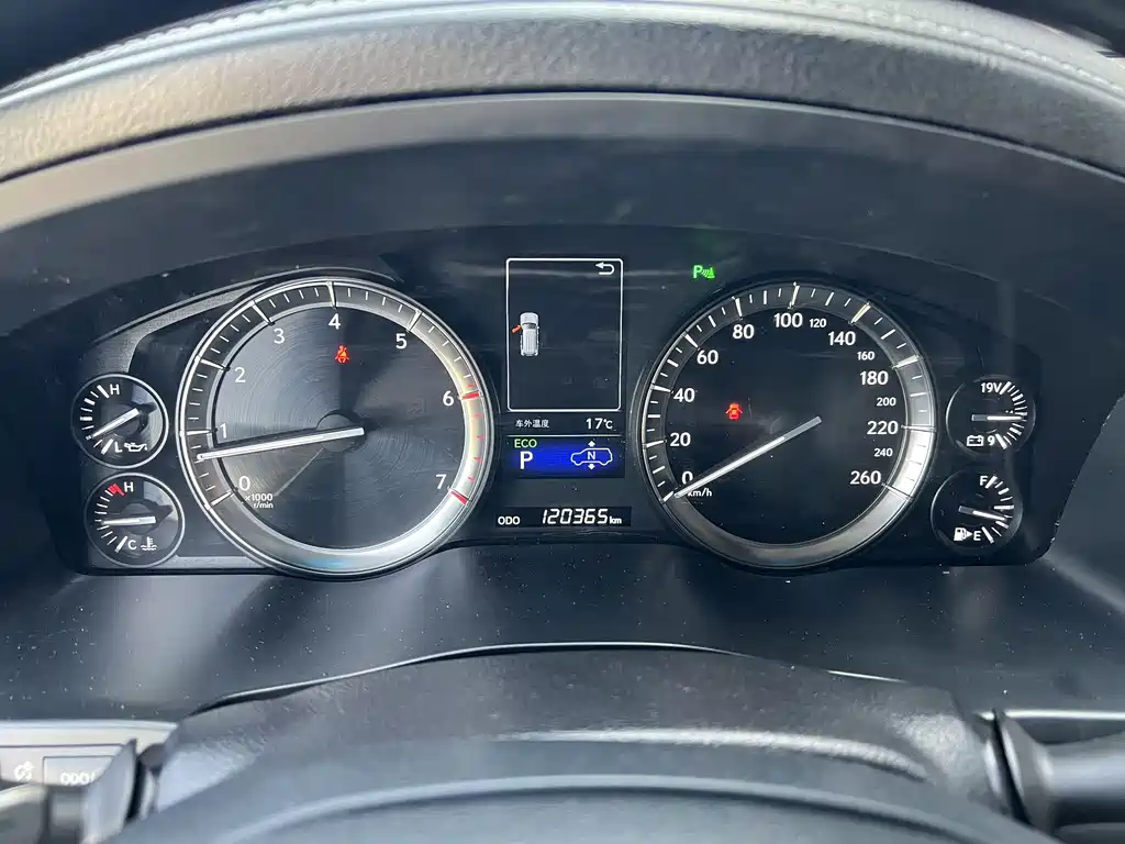Lexus LX 2020 — фото 10