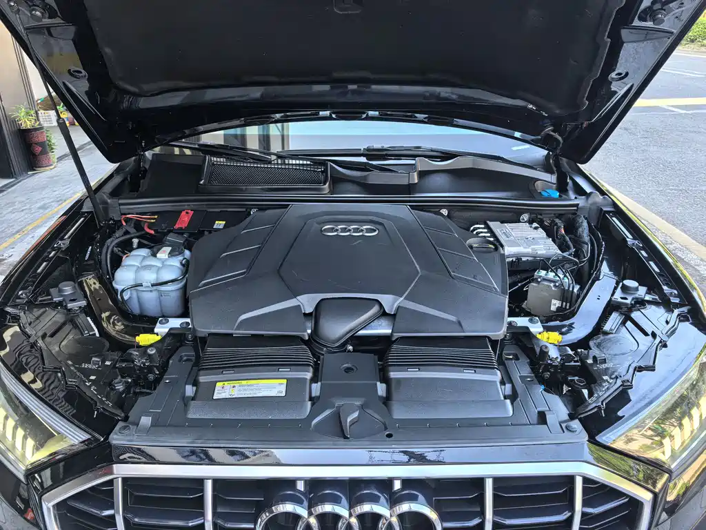 Audi Q7 2020 — фото 27