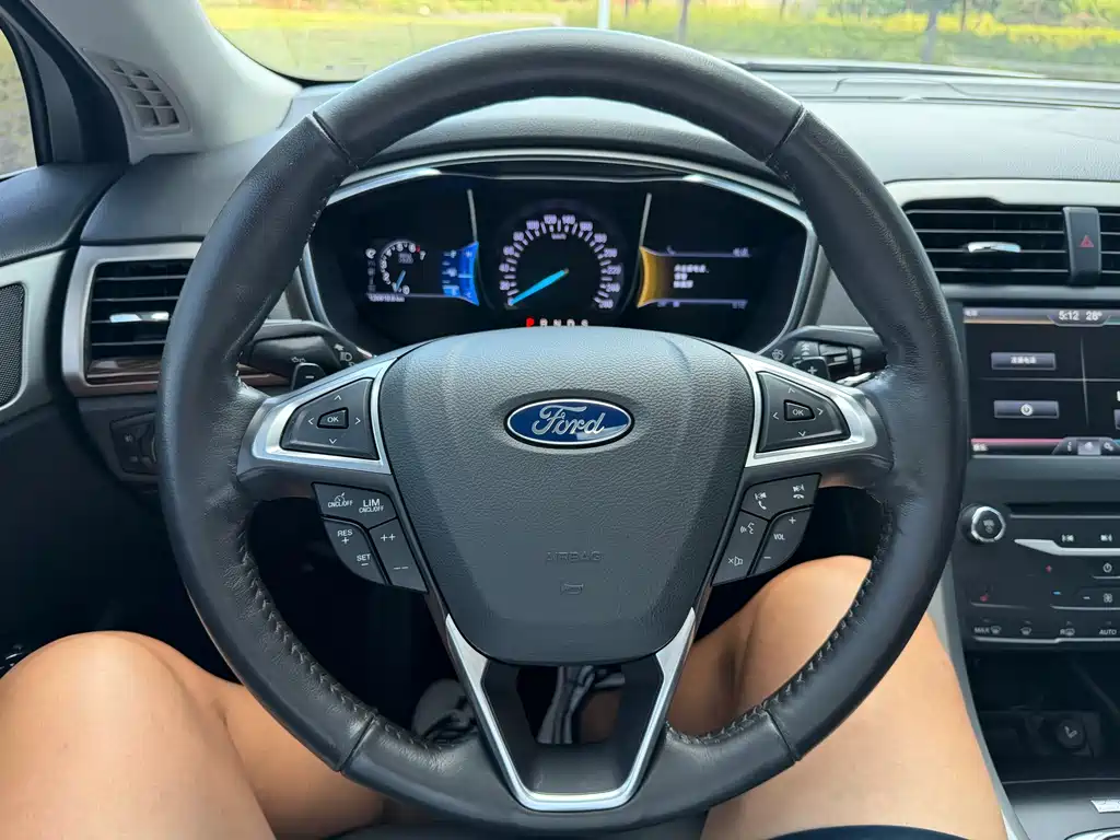 Ford Mondeo 2013 — фото 10