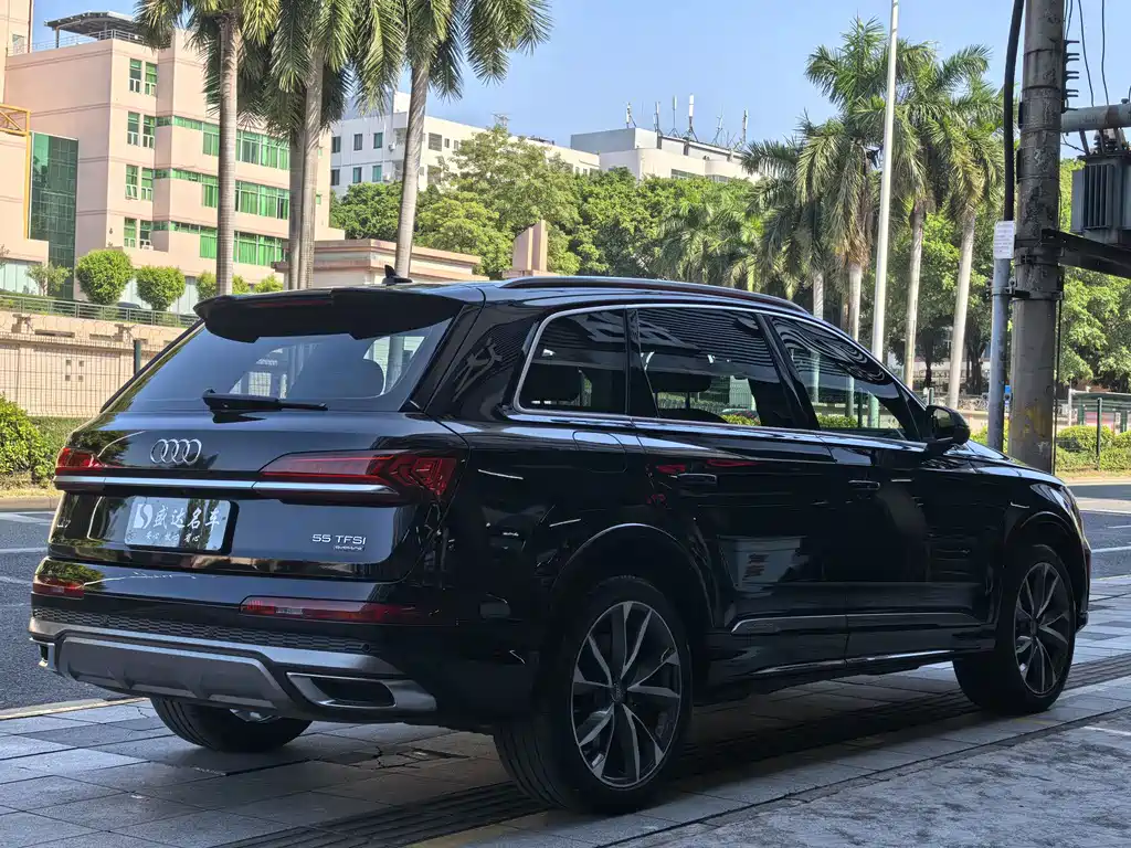 Audi Q7 2020 — фото 4