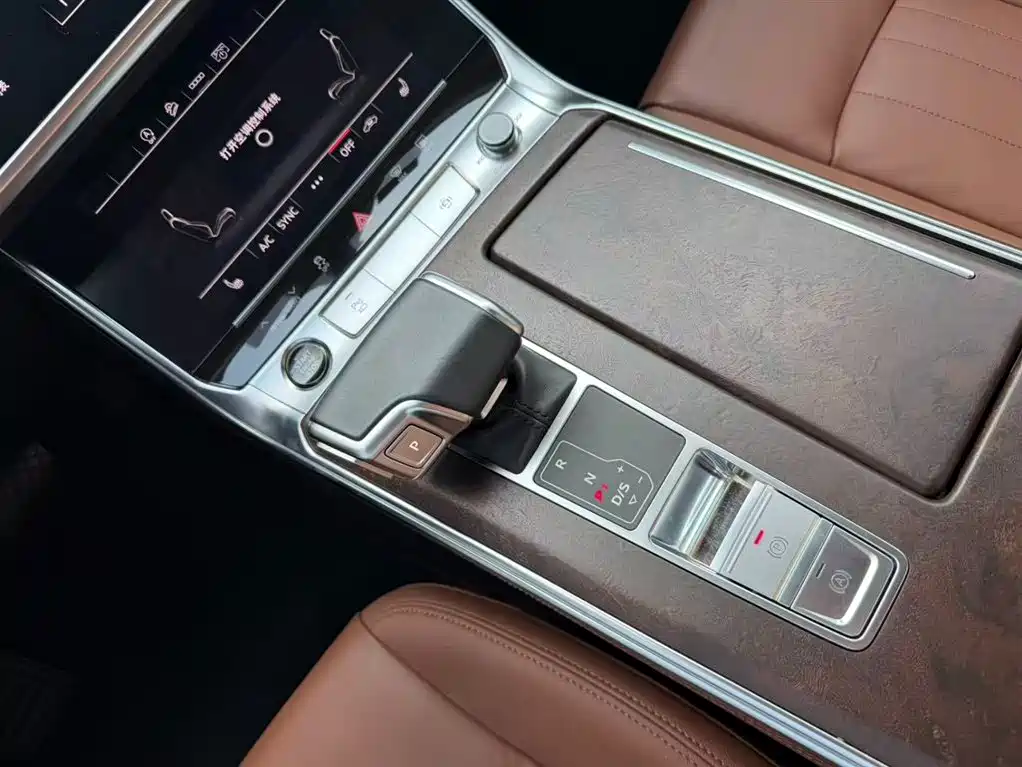 Audi A6 2021 — фото 13