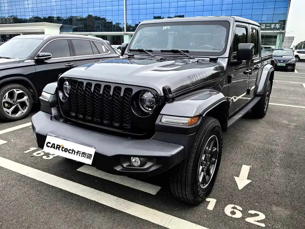Jeep Gladiator 2023 — фото 2