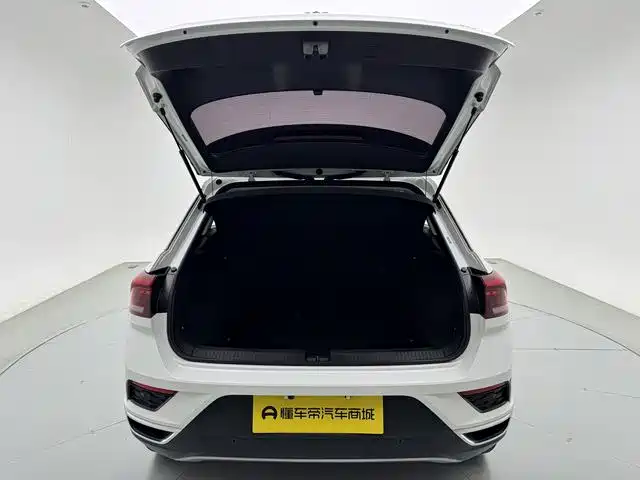 Volkswagen T-Roc 2018 — фото 9