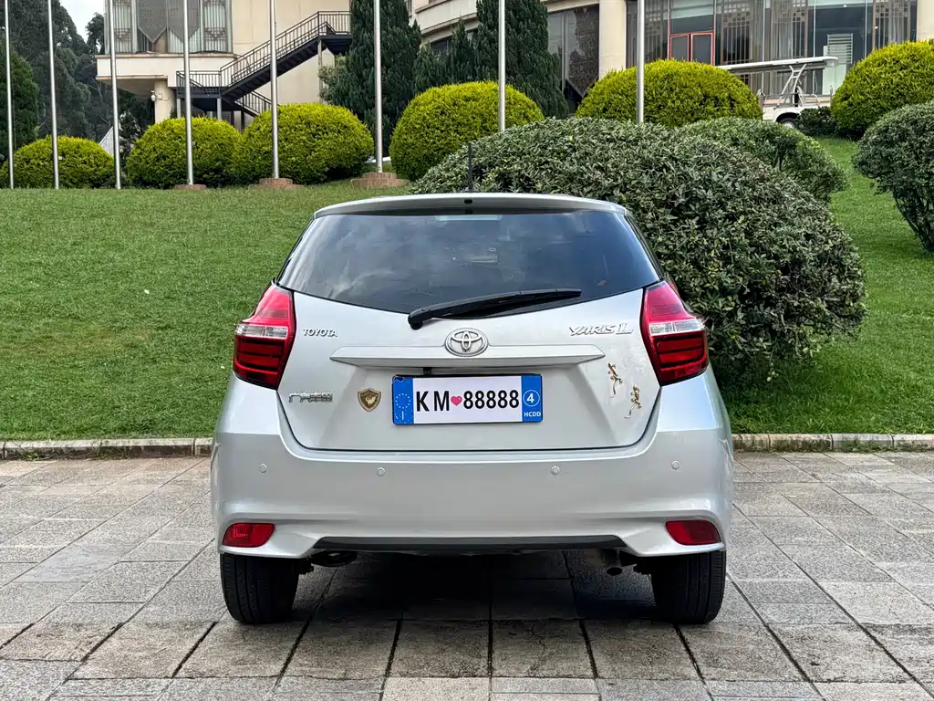 Toyota Yaris L 2016