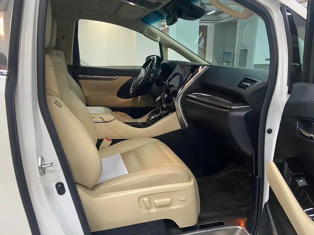 Toyota Alphard 2021 — фото 4