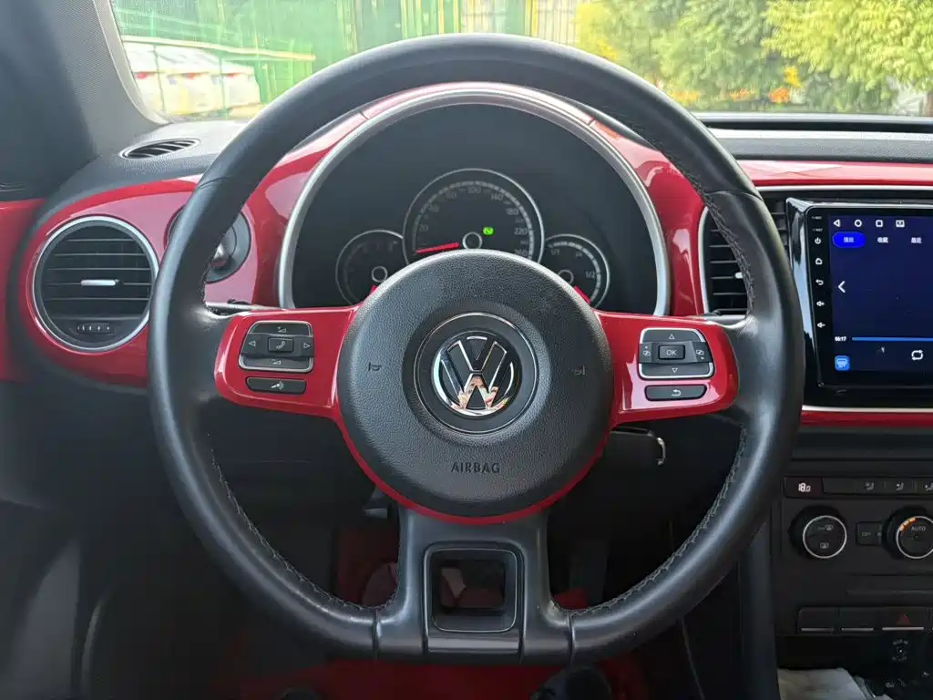 Volkswagen Beetle 2015