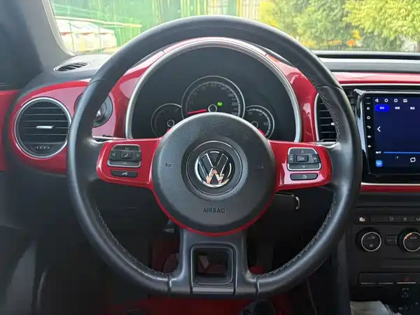 Volkswagen Beetle 2015
