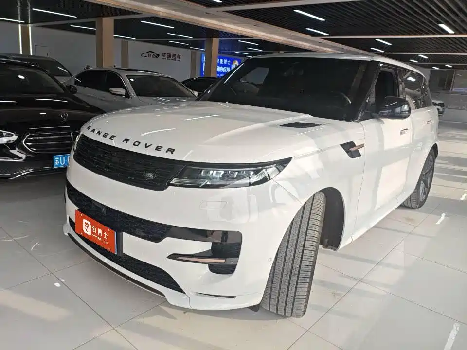 Land Rover Sport 2025 — фото 1