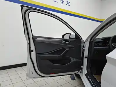 Volkswagen Sagitar 2025