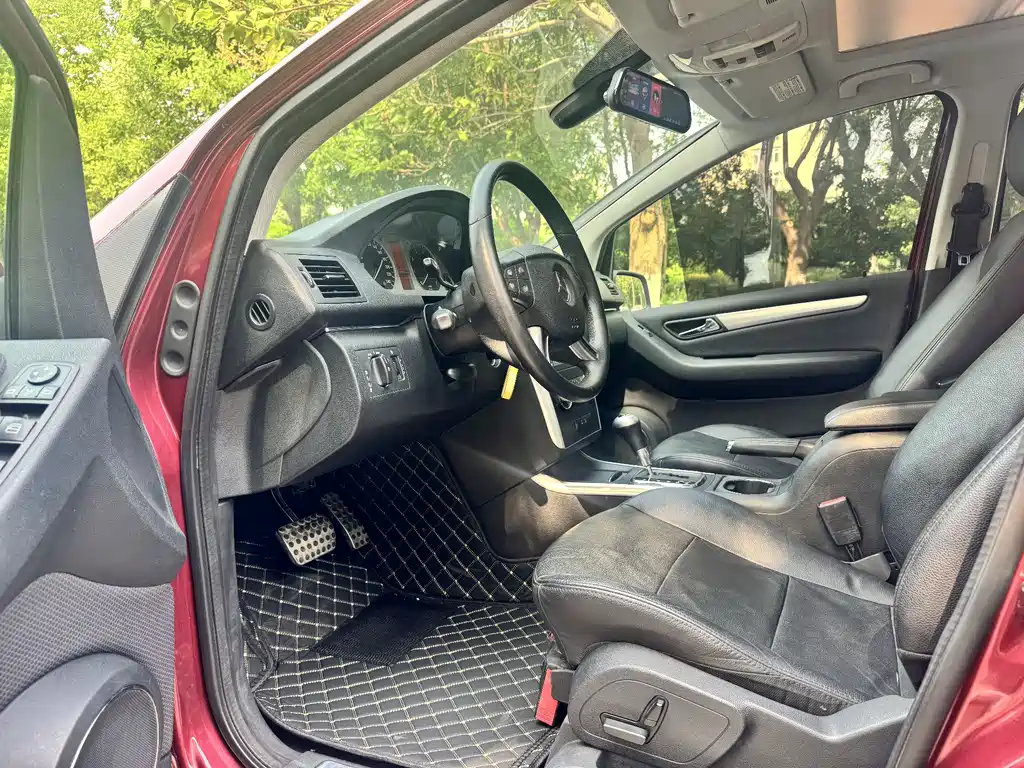 Mercedes-Benz B-Class 2012 — фото 16