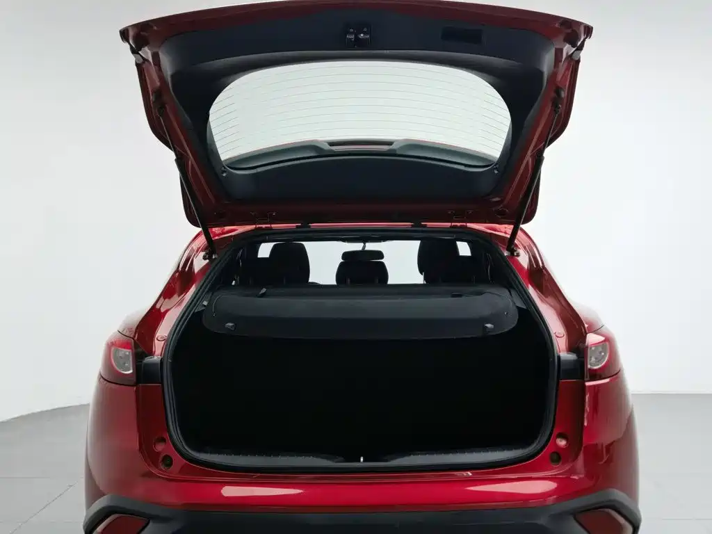 Mazda CX-4 2016 — фото 16