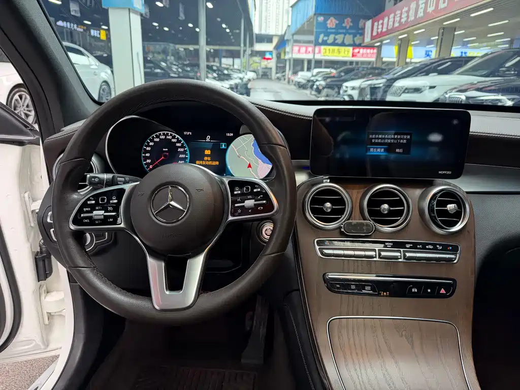Mercedes-Benz GLC 2020 — фото 14
