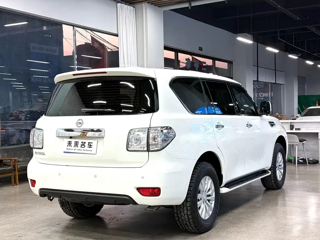 Nissan Patrol 2019 — фото 16
