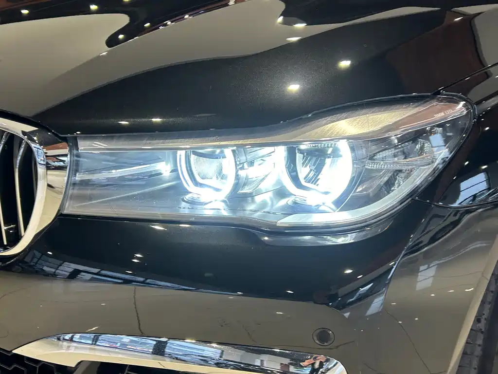 BMW 7 Series 2019 — фото 2