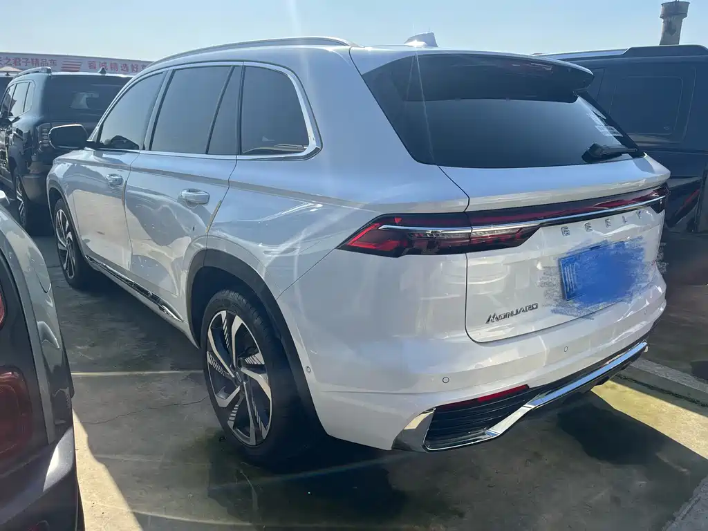 Geely Xingyue L 2024 — фото 16