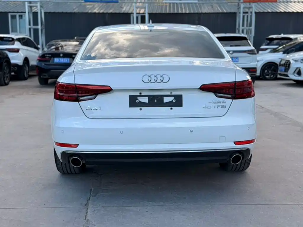 Audi A4L 2017