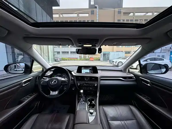 Lexus RX 2020