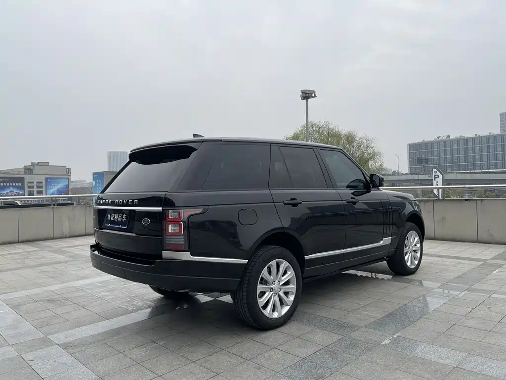 Land Rover Range Rover 2018 — фото 22
