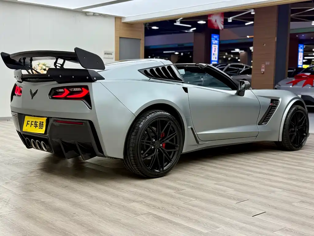 Chevrolet Corvette 2018 — фото 10