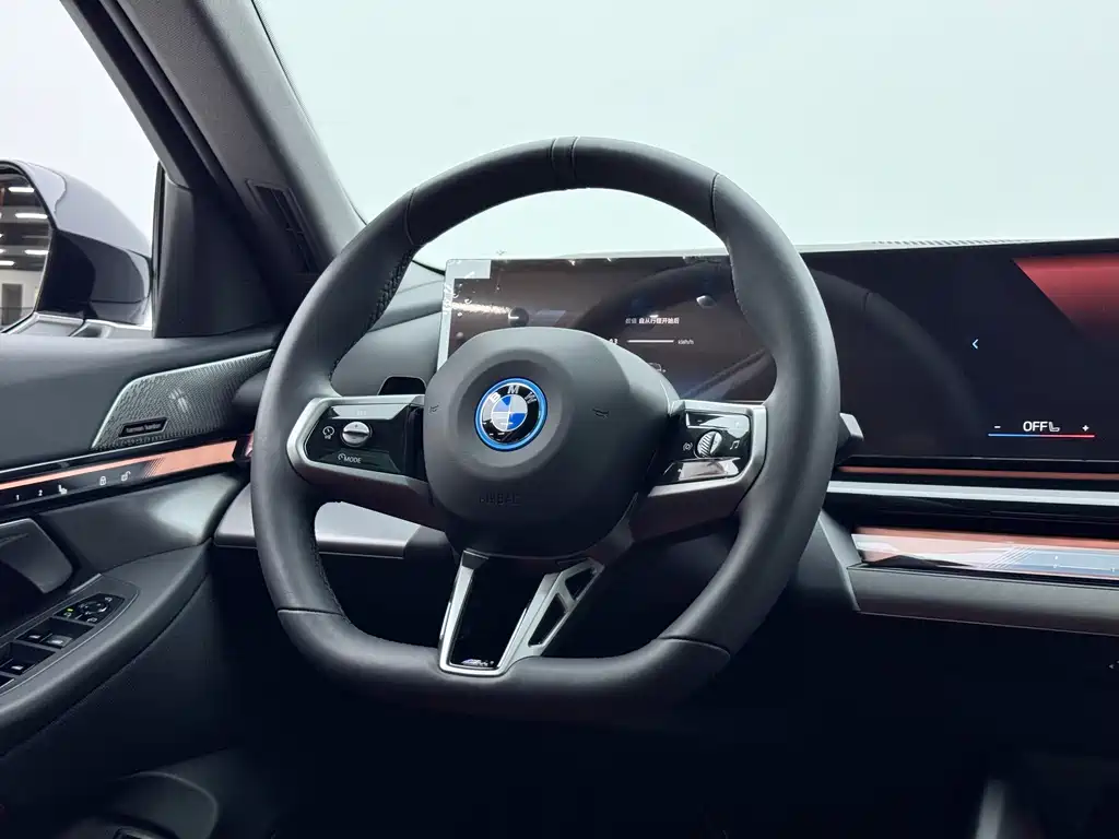 BMW i5 2025 — фото 16