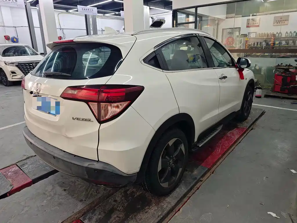 Honda Vezel 2017 — фото 8
