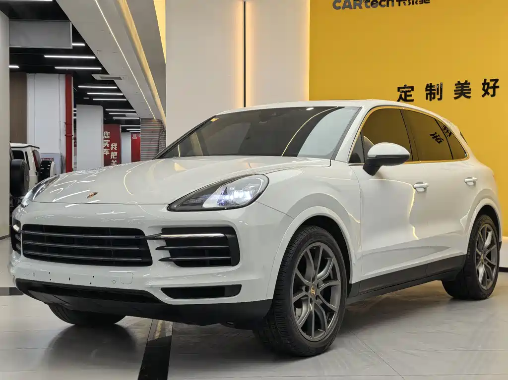 Porsche Cayenne 2021 — фото 1