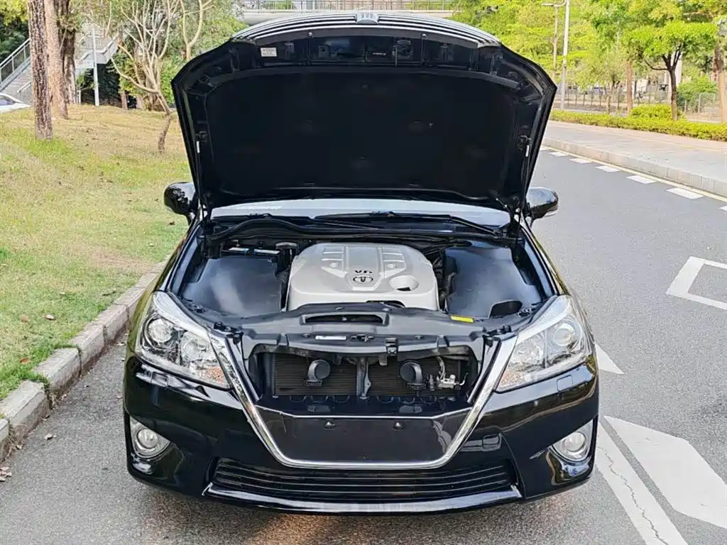 Toyota Crown 2014 — фото 11