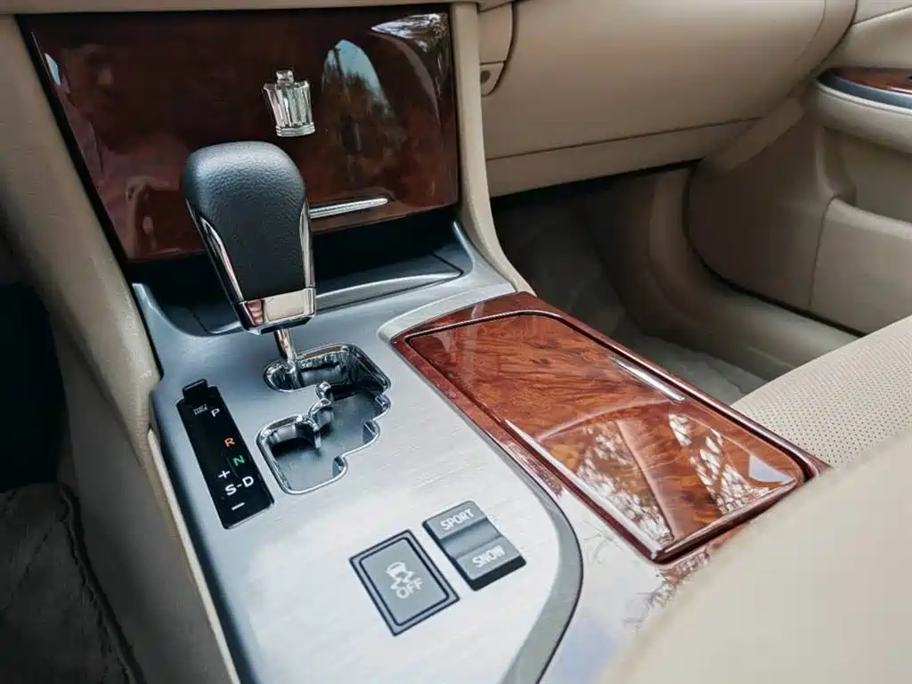 Toyota Crown 2014 — фото 10