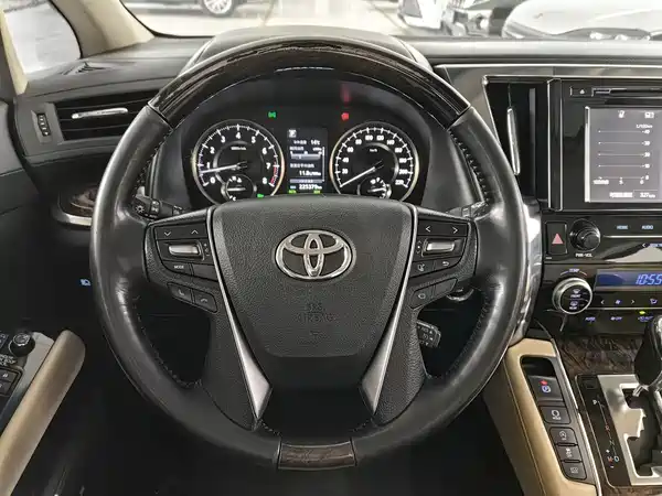 Toyota Alphard 2018