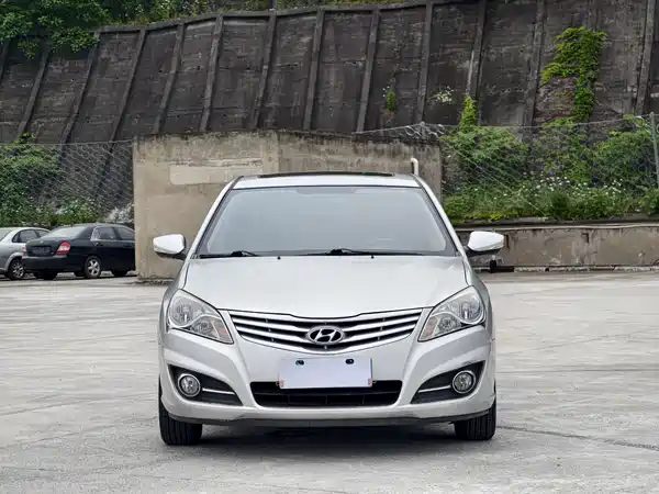 Hyundai Yuedong 2011