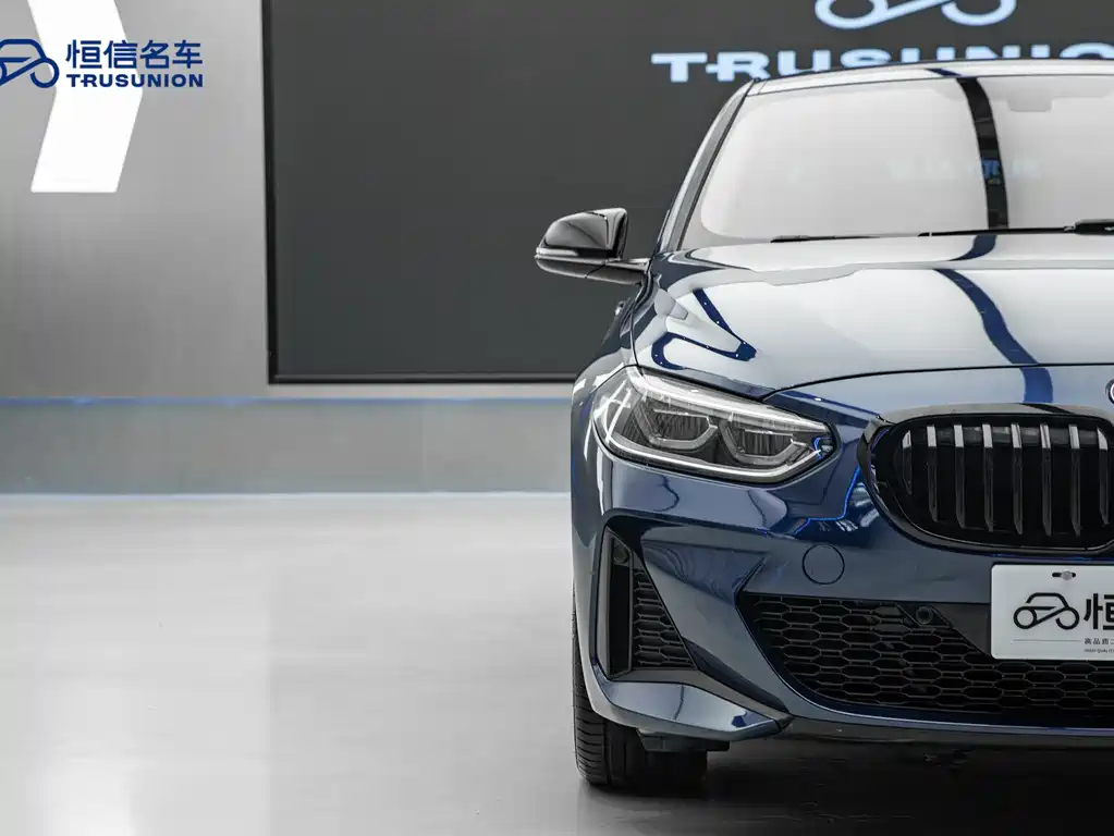 BMW 1 Series 2021 — фото 8