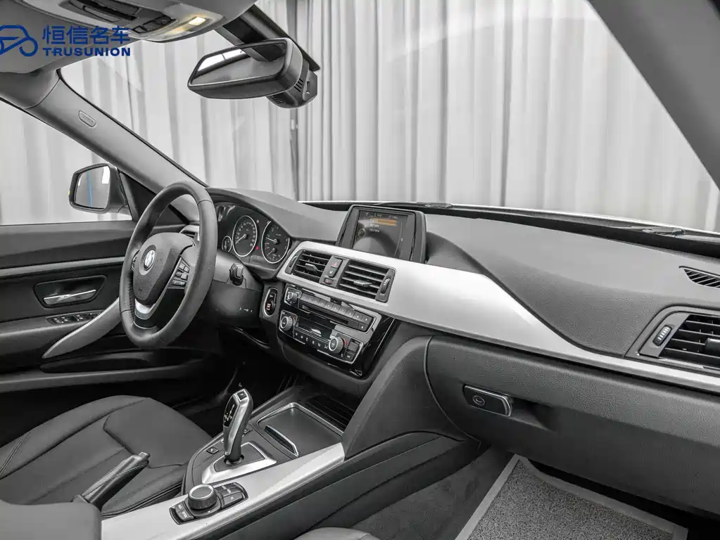 BMW 3 Series GT 2017 — фото 13