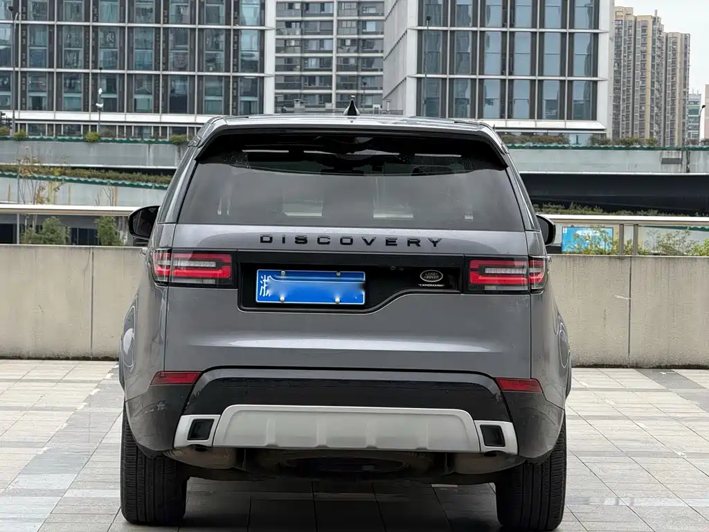 Land Rover Discovery 2021 — фото 10