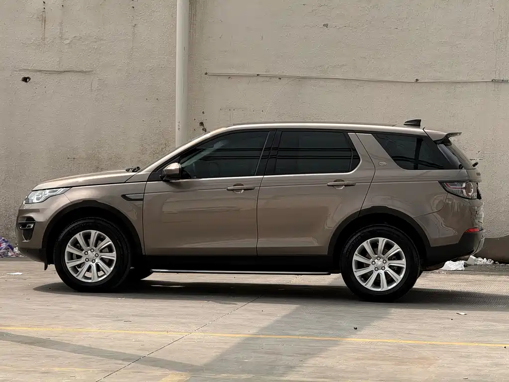 Land Rover Discovery Sport 2017 — фото 4
